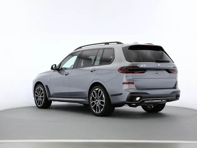 BMW X7 G07 40d xDrive SAG