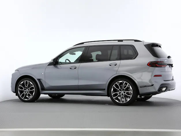 BMW X7 G07 40d xDrive SAG