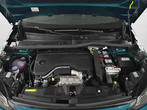 PEUGEOT 2008 1.2 Hybrid Envy