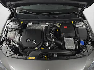 MERCEDES-BENZ A 200 AMG Line Night Star