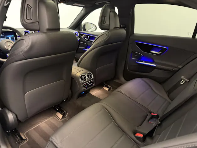MERCEDES-BENZ C 300 e AMG Line 4matic