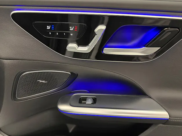 MERCEDES-BENZ C 300 e AMG Line 4matic