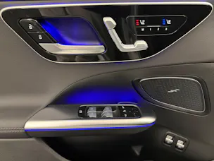 MERCEDES-BENZ C 300 e AMG Line 4matic