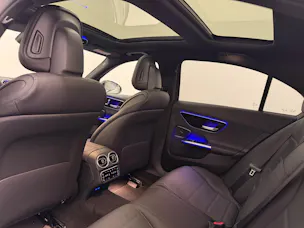 MERCEDES-BENZ C 300 e AMG Line 4matic