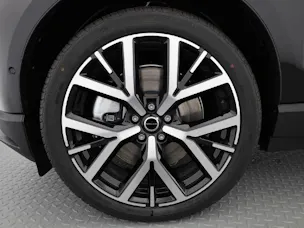 VOLVO EX30 P8 Ultra Black Edition AWD