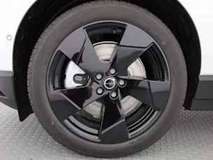 VOLVO EX30 P8 Ultra Black Edition AWD