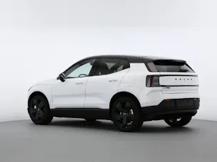 VOLVO EX30 P8 Ultra Black Edition AWD
