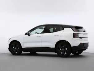 VOLVO EX30 P8 Ultra Black Edition AWD