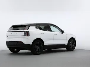 VOLVO EX30 P8 Ultra Black Edition AWD