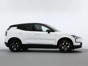VOLVO EX30 P8 Ultra Black Edition AWD
