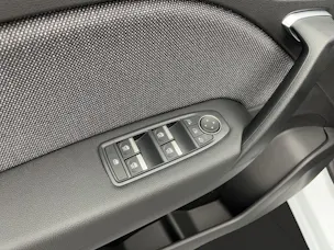 RENAULT Captur 1.8 E-Tech techno