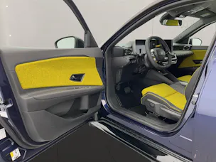 RENAULT R5 E-Tech Comfort Range iconic five