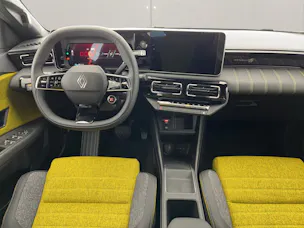 RENAULT R5 E-Tech Comfort Range iconic five