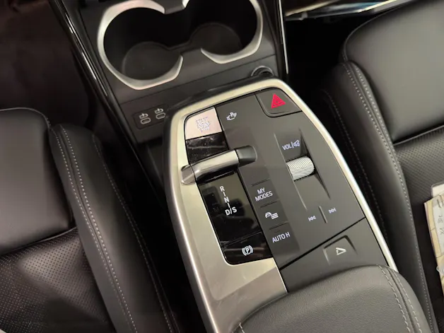 BMW X1 U11 30e xDrive paddles