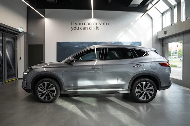 BYD Seal U DM-i Design AWD - 324 PS