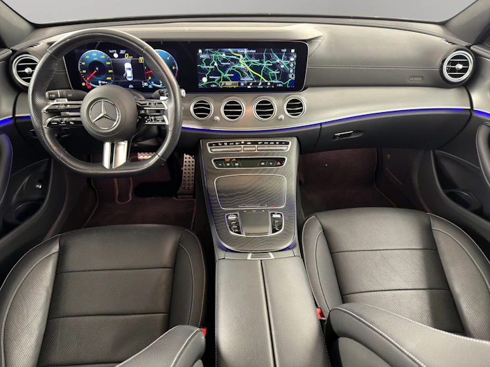 image du véhicule MERCEDES-BENZ E 400