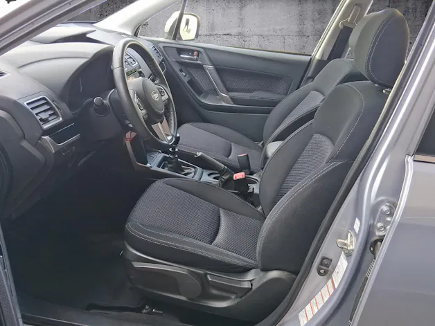 Subaru Forester Station 2.0 Swiss