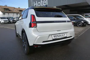 RENAULT R5 E-Tech Comfort Range iconic five