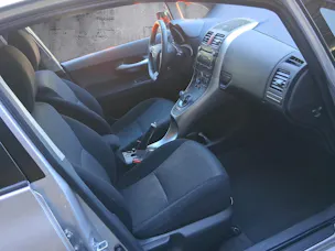 Toyota Auris 1.8 HSD Linea Sol