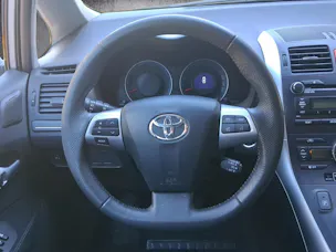 Toyota Auris 1.8 HSD Linea Sol