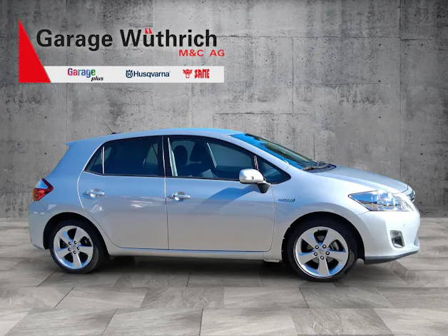 Toyota Auris 1.8 HSD Linea Sol