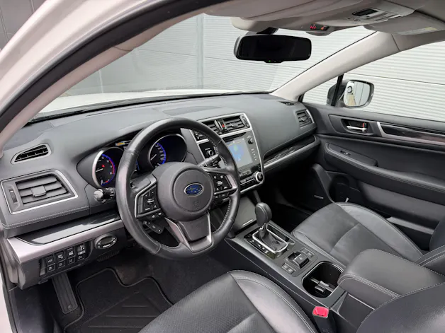 Subaru Outback 2.5i Luxury