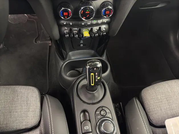 MINI F56 Cooper SE