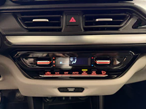 https://vehicle.imgix.net/4517373/82940786-5bb3-4fb7-a54d-42765ebf0e08.jpeg