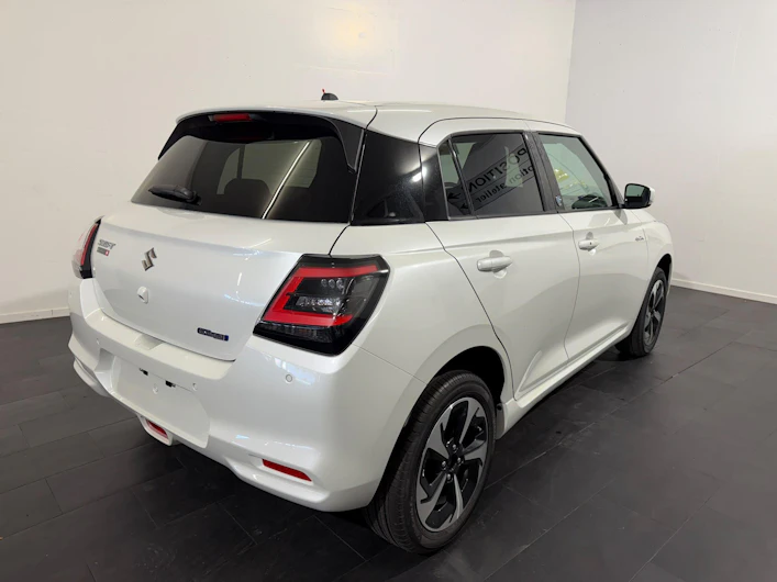 Fahrzeugbild SUZUKI SWIFT