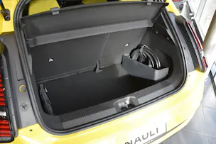 RENAULT R5 E-Tech Comfort Range iconic five