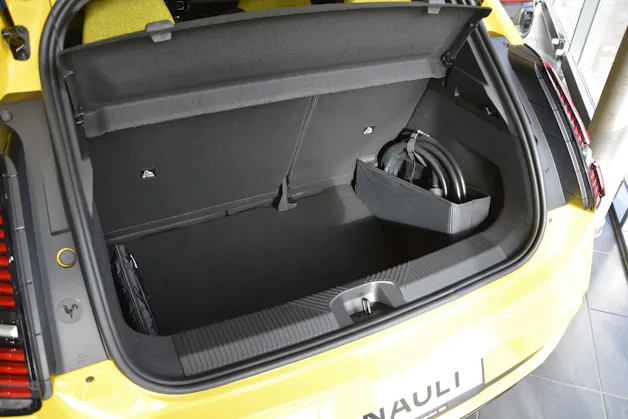 RENAULT R5 E-Tech Comfort Range iconic five