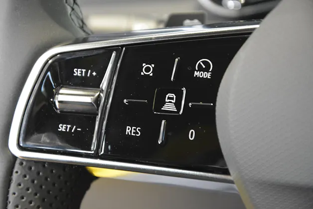 RENAULT R5 E-Tech Comfort Range iconic five