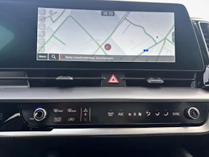 https://vehicle.imgix.net/4517382/f9cb57cb-b103-4f5e-9dd3-4f6a0c018fe0.jpg