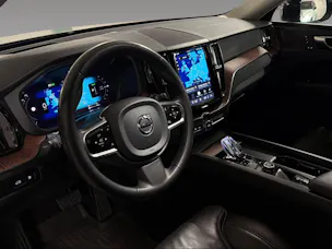 VOLVO XC60 2.0 T6 TE Ultimate Dark eAWD