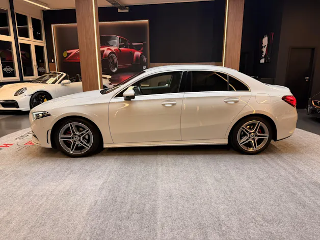 MERCEDES-BENZ A-Klasse V177 Limousine A 200 AMG Line
