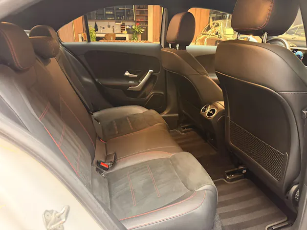 MERCEDES-BENZ A-Klasse V177 Limousine A 200 AMG Line