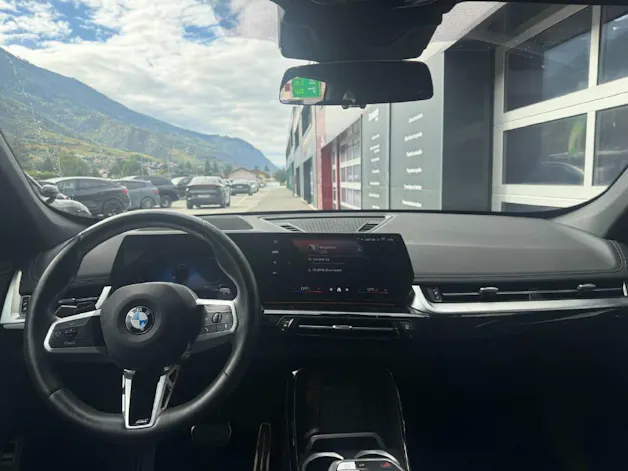 BMW X1 23i xDrive (CH)