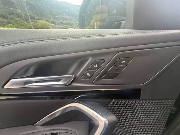 BMW X1 23i xDrive (CH)