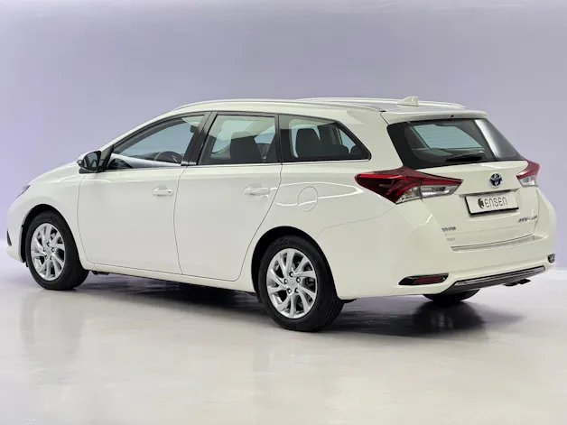 Toyota Auris Touring Sports 1.8 HSD Trend