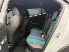 https://vehicle.imgix.net/4517635/1dbfac55-94a5-4dcd-9613-afad89807370.jpg