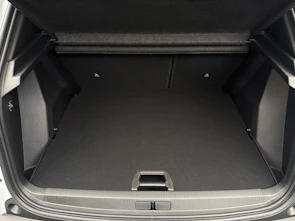 Fahrzeugbild PEUGEOT 2008 1.2 Hybrid Envy