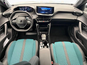 Fahrzeugbild PEUGEOT 2008 1.2 Hybrid Envy