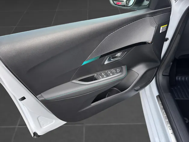 PEUGEOT 208 1.2 Hybrid 110 Envy