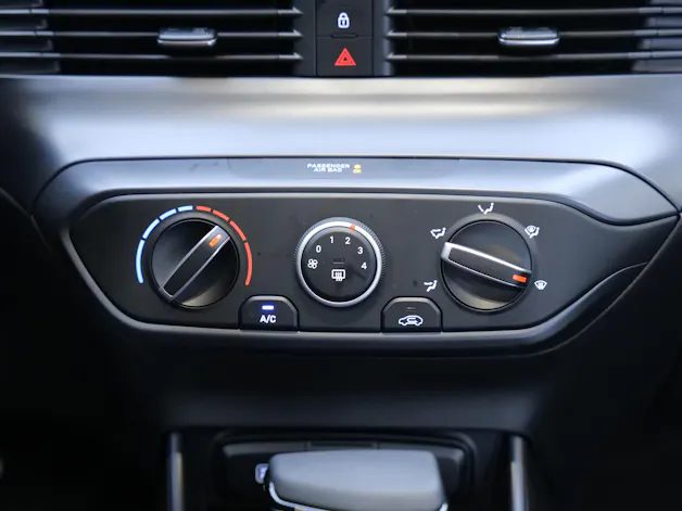 HYUNDAI i20 1.0 T-GDi Amplia