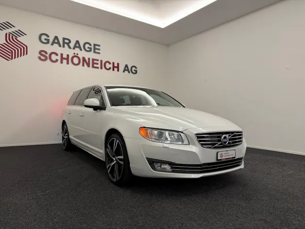 VOLVO V70 2.4 D5 Summum AWD