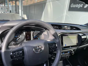 Toyota Hilux Double Cab.-Pick-up 2.8 D-4D MHEV 204 Invincible