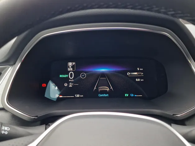 RENAULT Captur 1.8 E-Tech techno