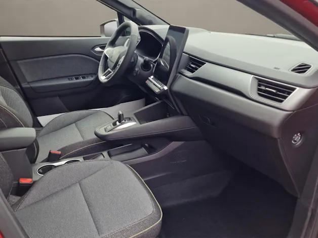 RENAULT Captur 1.8 E-Tech techno