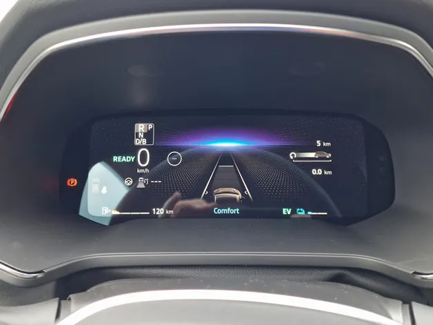 RENAULT Captur 1.8 E-Tech techno