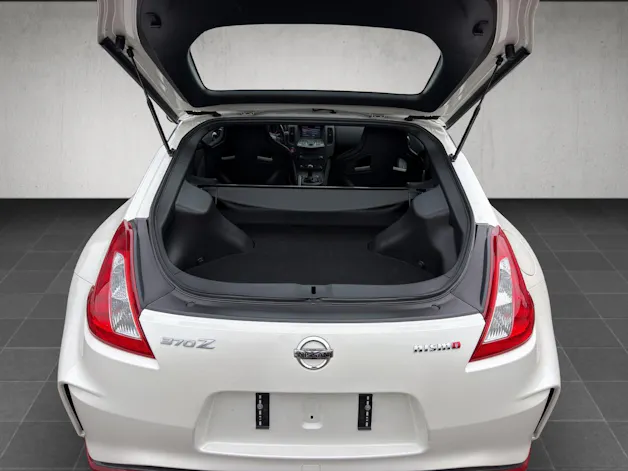 NISSAN 370 Z Coupé 3.7 V6 24V Nismo